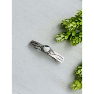 กิ๊บติดผมทำมือจากเขาควายสีขาวและเงินสเตอร์ลิงของแดนนี่ เฮนิโอ - Product Image 3