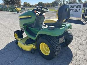 Cortadora de Césped John Deere X380 Usada y Nueva, Tractor Agrícola de Alta Calidad de 22HP con Enfriador de Aire a Precio Económico - Product Image 2