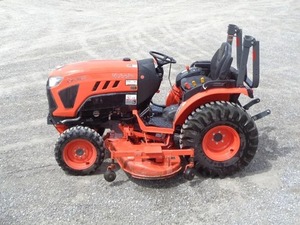 Motor y Caja de Cambios para Tractor de Andar LX2610HSD 2023, 22HP - Product Image 3