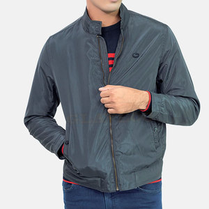 Chaqueta hecha en fábrica para hombres Mangas largas personalizadas de alta calidad con cuello con capucha Material de tela recién llegado - Product Image 3