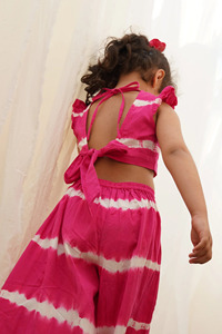 Ensemble coordonné pour filles Shoryam Fashion, rose tie-dye |   Haut court à manches bouffantes et pantalon palazzo évasé pour enfants, tenue ethnique formelle pour fête, livraison rapide - Product Image 4