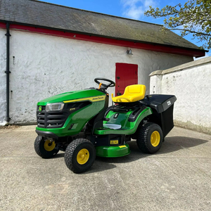 Cortadora de Césped John Deere X117R Usada de la Mejor Calidad en Venta - Product Image 1