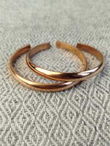 Excellent Quality Stylish 3tone <b>Rose</b> <b>Gold</b> Plated Tiny Copper Beads Dainty Bracelets - Product Image 4