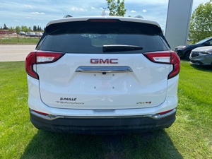 GMC Terrain AWD AT4 SUV 2024, transmission automatique, quatre roues motrices - Product Image 4