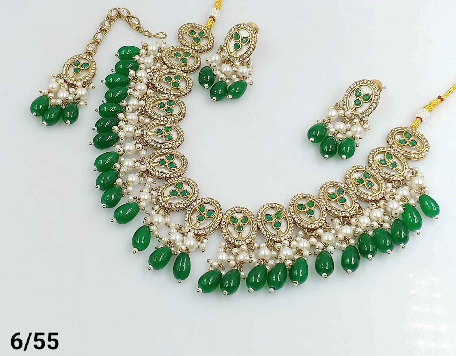 สีเขียว