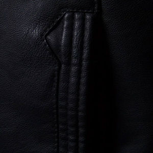 แจ็คเก็ตหนังลำลองสำหรับผู้ชายสไตล์ปากีสถานสำหรับฤดูหนาว ผลิตจากวัสดุขนเป็ด พร้อมบริการออกแบบ OEM สไตล์ไฮสตรีท เหมาะสำหรับขี่มอเตอร์ไซค์ - Product Image 6