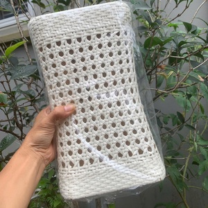 Almohada de ratán transpirable, ligera y ecológica, un ajuste acogedor para casas rústicas minimalistas o bohemias, agrega textura a cualquier espacio - Product Image 1