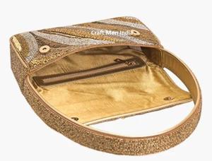 Bolso de Mano Bordado a Mano con Cuentas de Semillas con Diseño Floral Bohemio, Bolso de Hombro Personalizado con Cuentas y Borlas Coloridas - Product Image 1