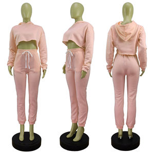 MOVATEXTILE Chándal Trending para mujer en la mejor calidad Crop Top Set para mujer Hecho en Pakistán - Product Image 4