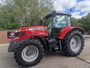 รถแทรกเตอร์ฟาร์ม Massey Ferguson 7618 ขับเคลื่อน 4 ล้อ MF 7618 เครื่องยนต์ดีเซลเทอร์โบ รถแทรกเตอร์แบบมีห้องโดยสาร สำหรับใช้งานทางการเกษตร - Product Image 2