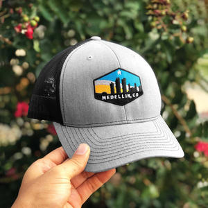 Premium Heather Grey/Black Mesh Trucker Hat con logotipo personalizado Gorra de moda para ciclismo OEM personalizable - Product Image 1