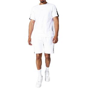 Conjunto de ropa deportiva de verano con diseño de algodón y logotipo personalizado con un conjunto de dos piezas de diseño liso con camisetas y pantalones cortos de tela suave - Product Image 5