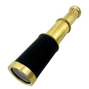 Télescope en métal élégant au design nautique traditionnel, idéal pour une présentation décorative en intérieur - Product Image 1