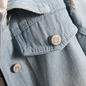 Veste à capuche en jean bleu pour homme, style streetwear décontracté avec un style superposé, design urbain moderne, tendance de la mode large pour les vêtements d'extérieur d'hiver - Product Image 6
