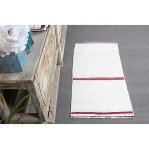 Alfombra pequeña vintage de 1.6x3.2 pies, alfombra turca blanca con lunares - Product Image 3