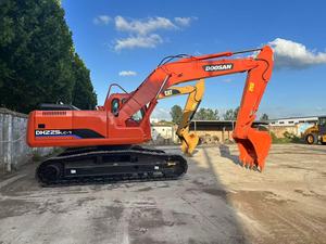 Excavatrice DOOSAN DH225-7 d'occasion, vente chaude, excavatrice sur chenilles d'occasion originale Doosan DH225LC-7, bon état - Product Image 4