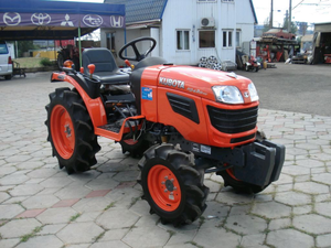 Tracteur à roues B1600 50 CV 4x4 d'occasion/neuf avec transmission par engrenages et longue durée de vie pour l'exportation - Product Image 6