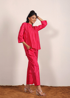 Rouge Rose Coton Co-ord Ensemble Smart New Age Rayures Travail Porter Kurta Style Top Pantalon Droit Tissé Bouton Décoration Naturel