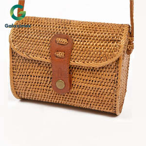 Sac à main portable en cuir et rotin de Bali tissé à la main, de qualité supérieure, pour femmes, printemps, été, automne, hiver, artisanat, usine Galaximex - Product Image 5