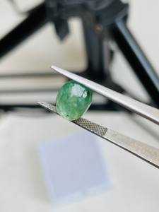 Esmeralda Natural de Zambia, Corte Ovalado, 4.71 Quilates, Piedra Preciosa de Buena Calidad, Lustre, Color Verde Bonito, Pulido Perfecto para Cualquier Joyería - Product Image 5