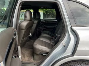 2017 PORSCHE CAYENNE PLATINUM EDITION AWD LISTO PARA ENVIAR - Product Image 4