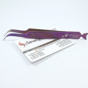 Pince à épiler d'extension de cils de couleur pourpre tendance avec belle poignée papillon imprimée et pointe en fibre blanche pointue - Product Image 2