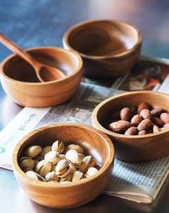 ชามเสิร์ฟสลัดไม้ธรรมชาติทำด้วยมือมีลวดลายแข็งสำหรับห้องครัวและโต๊ะรับประทานอาหาร - Product Image 3