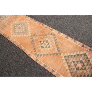 Alfombra Turca Vintage, Alfombra Herki de 2.5x11.2 pies, Alfombra Geométrica Naranja - Product Image 4