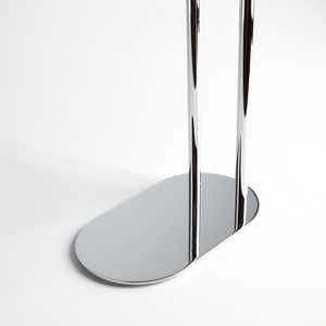 Porta toallas cromado para 2 toallas con base ovalada, accesorios para baño y aseo - Product Image 3