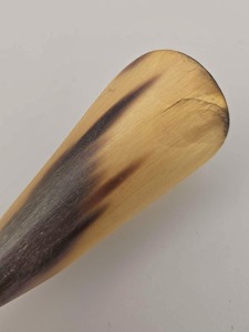 Chausse-pied compact avec manche en bois élégant, finition polie, design ergonomique, parfait pour les voyages, la maison et les cadeaux - Product Image 5