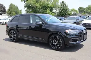 Audi Q7 2023 en parfait état - Product Image 4