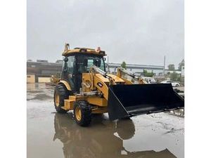 Excavadora de Ruedas Hyundai 150W-7 con Cucharón de Excavación, Equipo de Construcción Usado - Product Image 2
