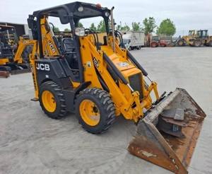 Chargeuse-pelleteuse à chenilles JCB 1CX 2022 d'occasion en excellent état, avec boîte de vitesses et roulements à charge nominale de 3 tonnes - Product Image 2