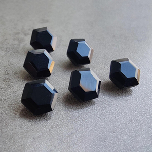 Piedras preciosas de corte facetado de ónix negro Natural de calidad AAA +, forma hexagonal calibrada, venta al por mayor, disponibles en todos los tamaños, piedras preciosas sueltas - Product Image 1