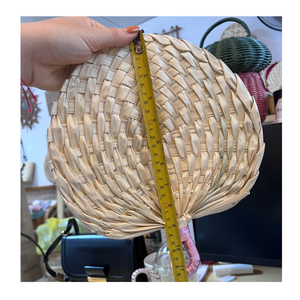 Abanico de mano de hojas de palma de madera de bambú Natural de alta calidad, ventilador fresco tejido hecho a mano para verano/ventilador de mano de bambú Natural hecho a mano - Product Image 5