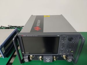 Analizador de Redes Vectoriales KEYSIGHT PNA N5222B con 4 Puertos 10MHz-26.5GHz - Product Image 3