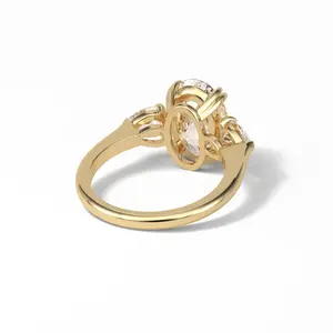 Anillo de moissanita de compromiso con forma de corazón chapado en oro blanco de fábrica directa con ajuste de pavé para mujeres y hombres a precio a granel - Product Image 3