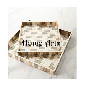 Lot de deux plateaux à chocolat de forme carrée en bois et nacre Dates Plateau de service pour ustensiles de cuisine - Product Image 1