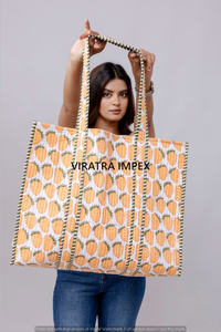 Bolso de mano indio de algodón hecho a mano con estampado de fresa, Asa de hombro Reversible, estilo bohemio, perfecto para las próximas vacaciones en la playa - Product Image 6