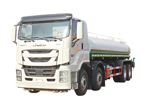 Autocisterna Giapponese ISUZU da 10000 Galloni, Camion Cisterna Idrica Adatto per la Pulizia delle Strade - Product Image 1