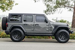 จี๊ป แรงเลอร์ อันลิมิเต็ด สปอร์ต 4x4 3.6 ลิตร V6 ขับเคลื่อน 4 ล้อ ปี 2020 - Product Image 4