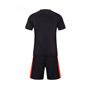 Uniformes d'entraînement de Football universitaire professionnels de haute qualité pour hommes Maillots de football nationaux Ensemble de sublimation Style pour vêtements de football - Product Image 3