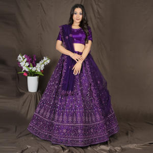 Lehenga Choli de Diseñador con Bordado Intenso, Atuendo de Fiesta Premium para Bodas y Ocasiones Especiales - Product Image 3