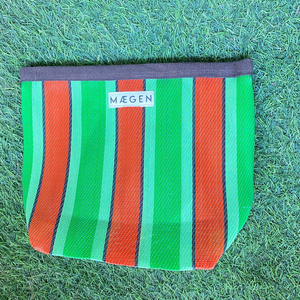 Sac fourre-tout de plage de voyage à rayures personnalisées sac à provisions de toilette cosmétique en nylon recyclé écologique et réutilisable avec fermeture éclair et logo - Product Image 3