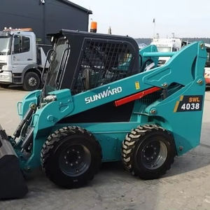 Chargeuse compacte Sunward SWL 4038 d'occasion à vendre, mini-chargeuse sur pneus avec moteur Kubota, incluant roulement moteur, pompe et PLC - Product Image 5