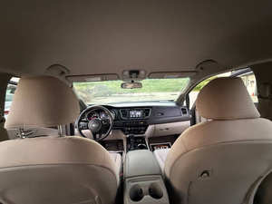 Kia Sedona LX 2019 Usada, Volante a la Izquierda - Product Image 3