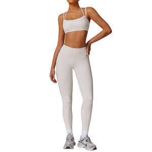 Ensembles de yoga respirants à séchage rapide Ensembles de yoga de fitness décontractés au design nouveau pour femmes - Product Image 1