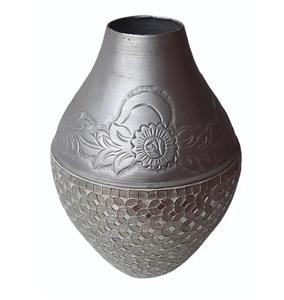 Vase à fleurs poli brillant de conception de luxe Pots de fleurs en métal de qualité exclusive utilisés pour la décoration de table faite à la main en vrac. - Product Image 2