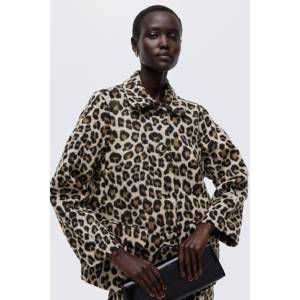 Vestes pour femmes avec un volume impressionnant, vêtements d'extérieur élégants et stylés - Product Image 1