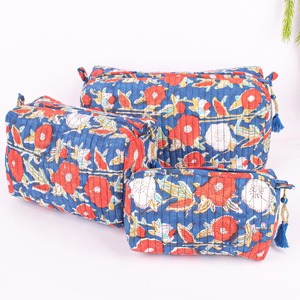 Ensemble de sac de maquillage résistant à l'eau matelassé fait à la main étui en coton imprimé en bloc pour voyage pour organisateur de cosmétiques - Product Image 4